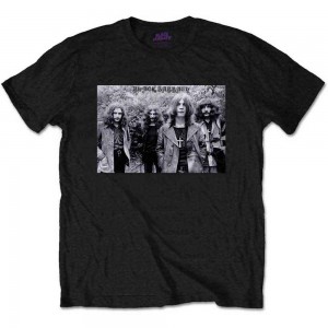 Black Sabbath Unisex T-Shirt: Group Shot (Black) (Medium)